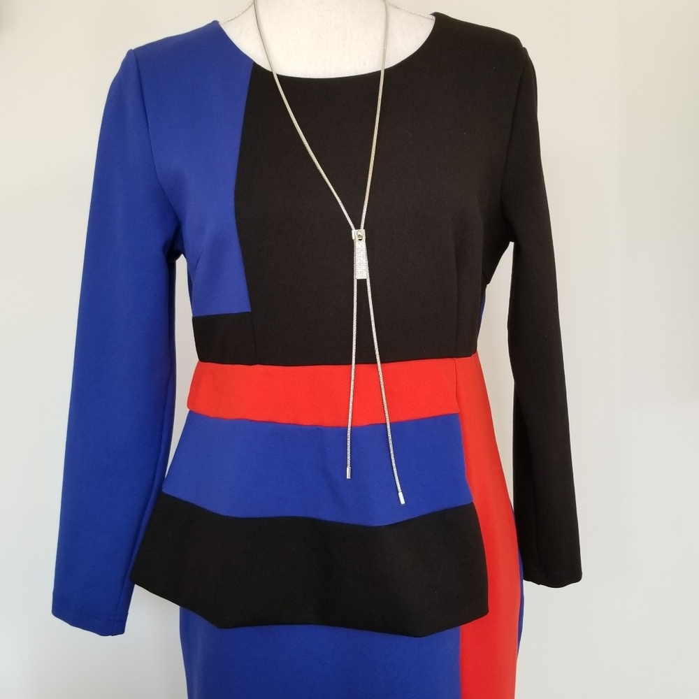 BEAUTIFUL Stretchy Lined Blue, Red & Black Dress.